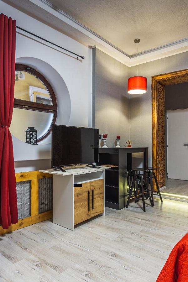 Koa - Inside Old Town Appartamento Braşov Esterno foto