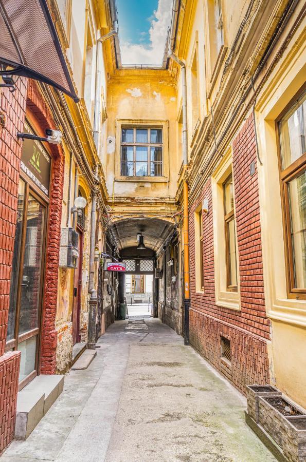 Koa - Inside Old Town Appartamento Braşov Esterno foto